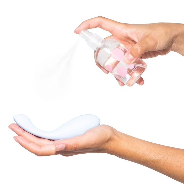 The Oh Collective - SQUEAKS CLEAN - Anti Bacterial Toy Cleaner - Esme and Elodie