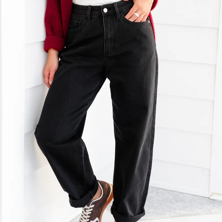 Plus Size Judy Blue Black Marlow Arc Leg Barrel Jeans