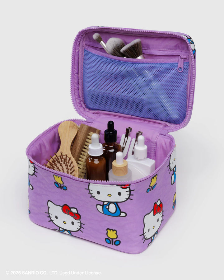 BAGGU- Large Hello Kitty Cosmetic Case