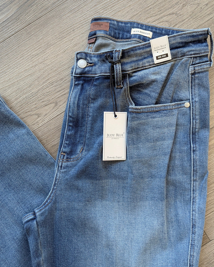 Plus Size Judy Blue Bootcut Medium Wash Midrise