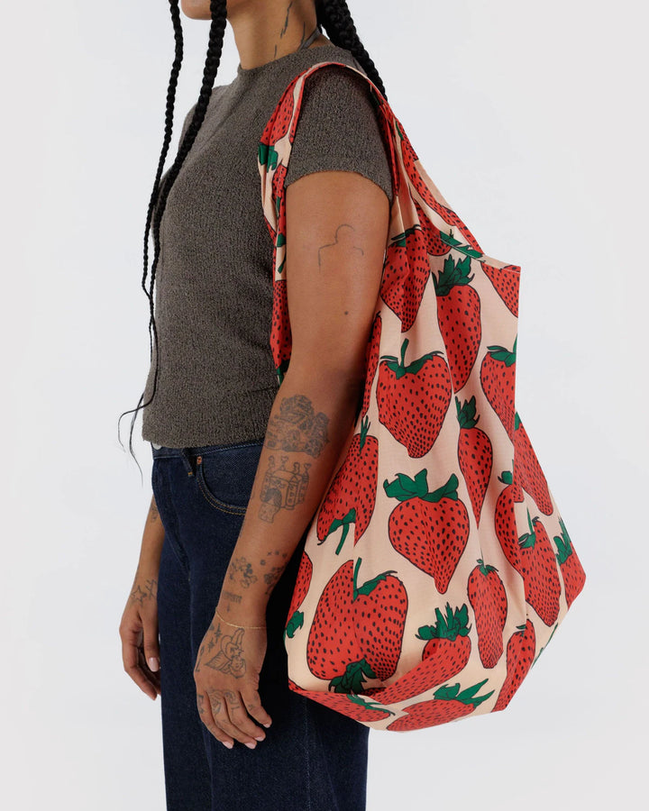 BAGGU- Big Reusable Shopping Bag Strawberry