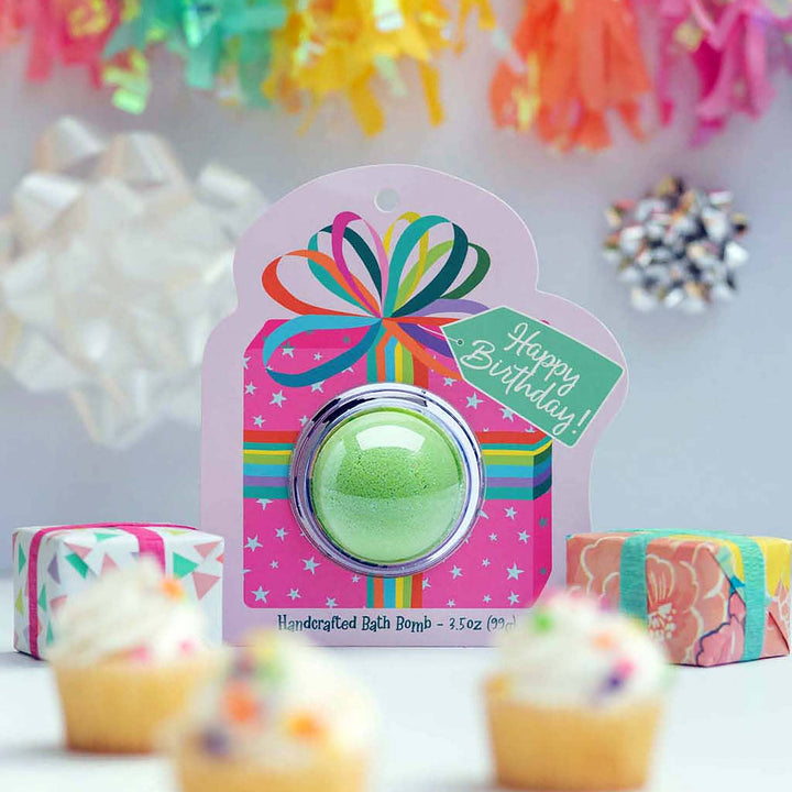 Cait + Co - Happy Birthday Present Clamshell Bath Bomb