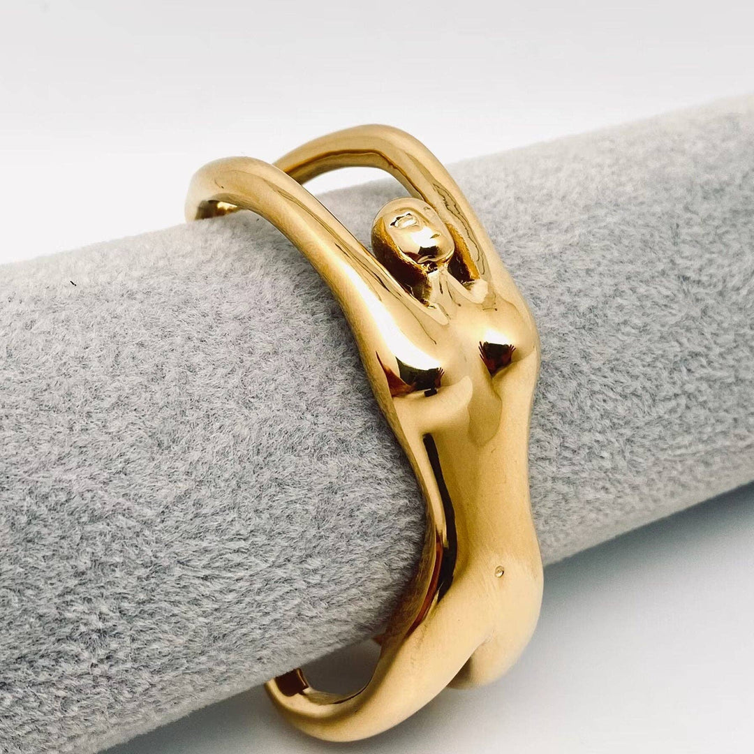 Mio Queena - Woman Body 18K Gold Plated Stainless Steel Cuff Bangle - FGS