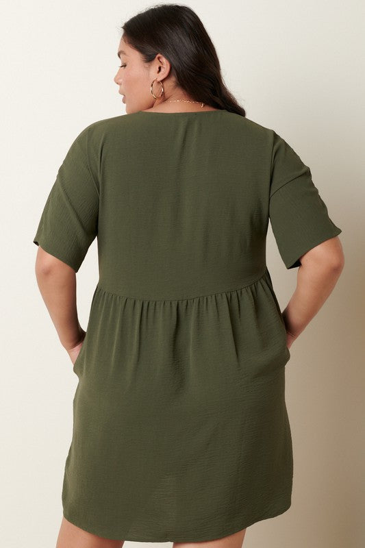 Plus Size Airflow Woven Fabric V-Neck Dress in Army Green