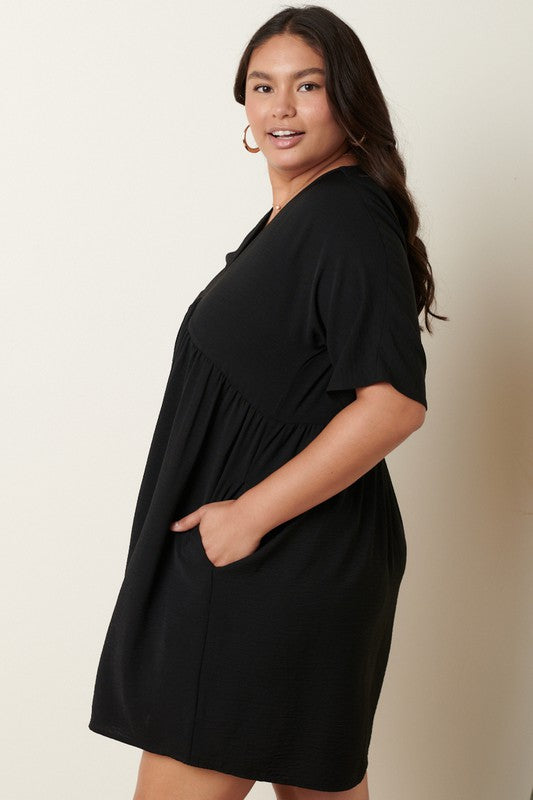 Plus Size Airflow Woven Fabric V-Neck Dress in Black