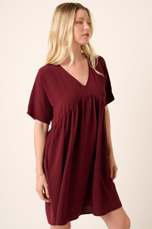 Womens Airflow Woven Fabric V-Neck Dress in Port