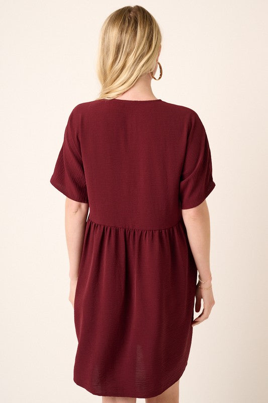 Womens Airflow Woven Fabric V-Neck Dress in Port