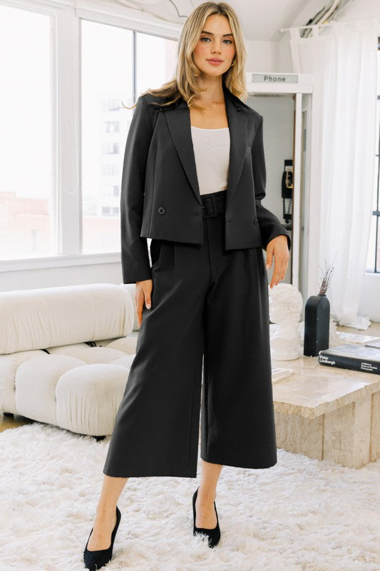 Plus Size Lapel Crop Blazer
