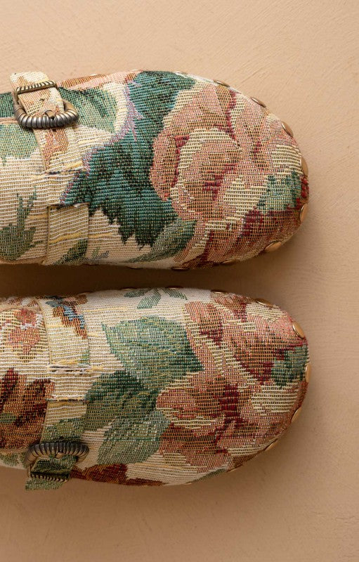 Oasis Society- The Toni - Studded Buckle Clogs