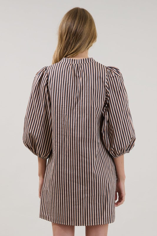 Womens Victoria Split Neck Shift Dress