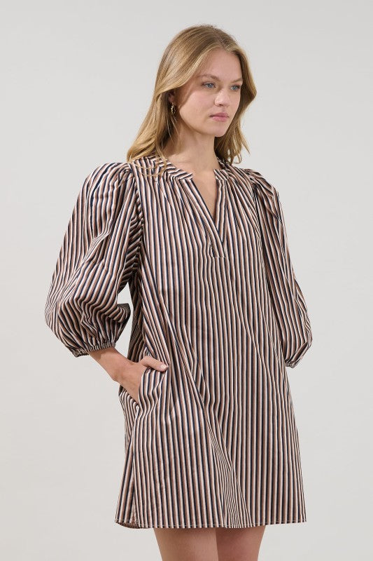 Womens Victoria Split Neck Shift Dress