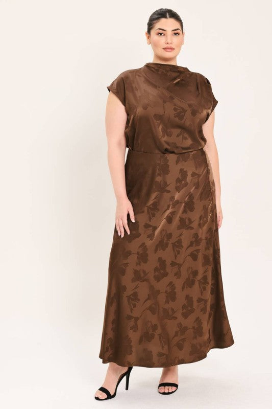 Plus Size Woven Jacquard Midi Skirt