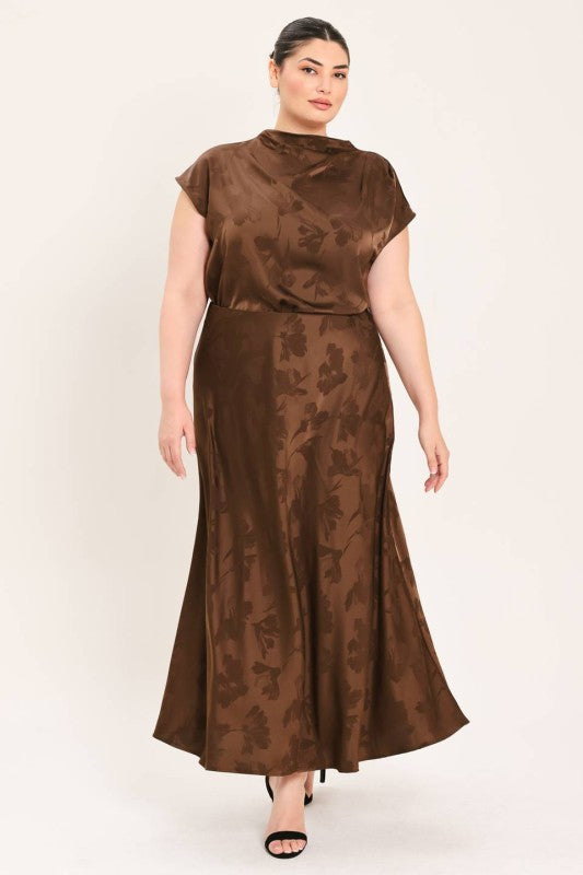 Plus Size Woven Jacquard Midi Skirt