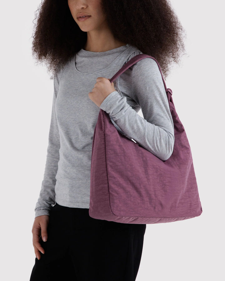 BAGGU- Nylon Shoulder Wild Plum