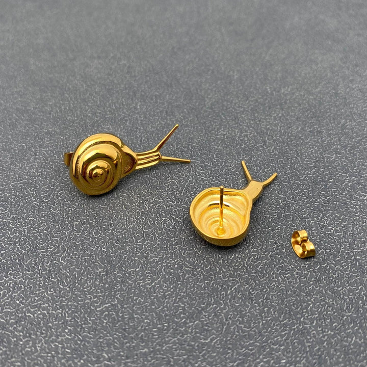 Mio Queena - 18K Gold Plated Stainless Steel Snail Stud Earrings - FGS