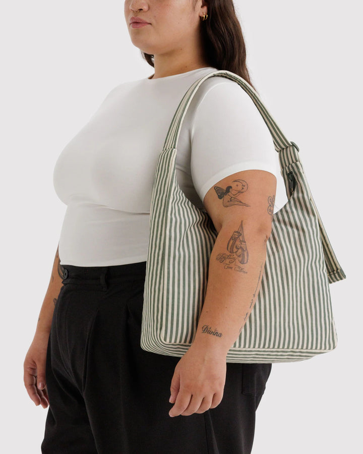 BAGGU- Nylon Shoulder Sage Stripe