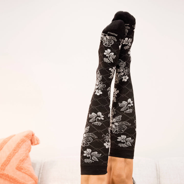 Infinity Classics International Inc. - Floral Link Nylon Compression Socks: Black / 9-11