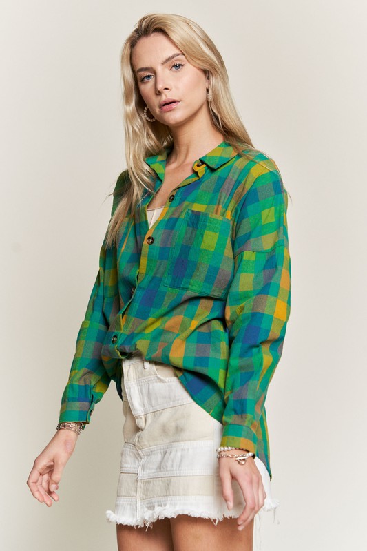 Womens J.NNA Button plaid top in grass green