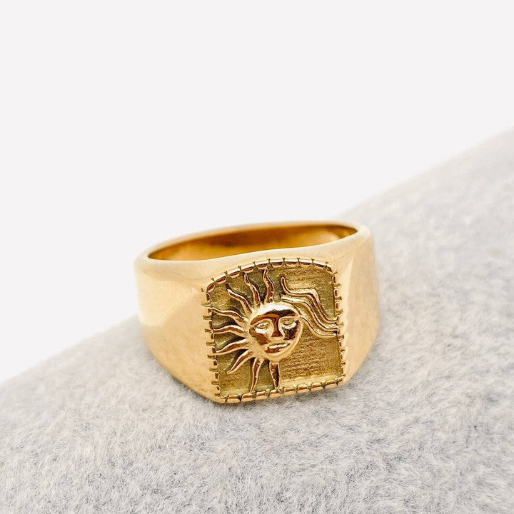 Mio Queena - Stainless Steel 18K Gold Plated Sun Ring