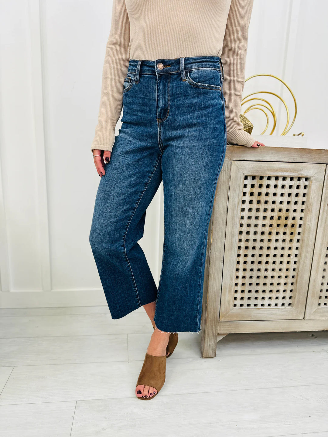 Judy Blue Wide Crop JB88873DK Womens/Plus