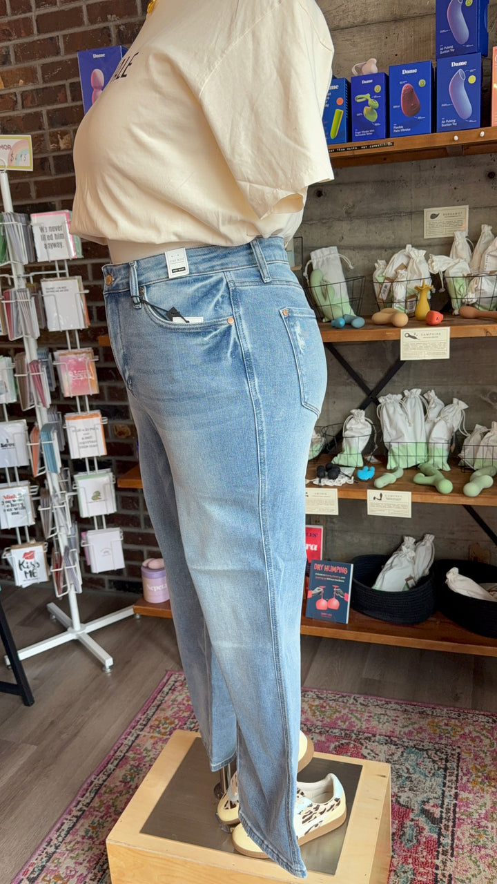 Plus Size Judy Blue High Waist Tummy Control Straight Jeans
