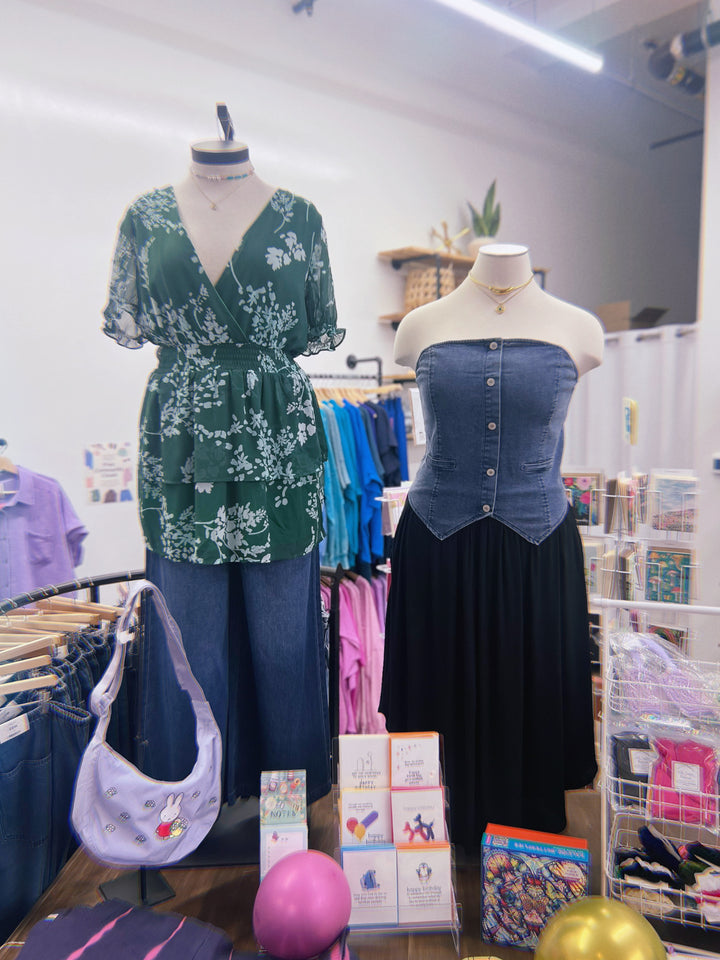 Plus Size Woven Crinkle Smocked Waist Skirt W Pockets