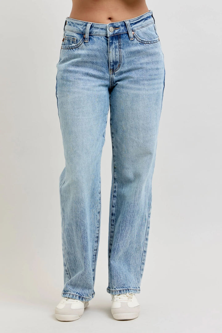 Womens Judy Blue Straight Leg Petite