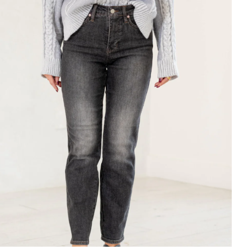 Plus Size Judy Blue MidRise Slim Fit