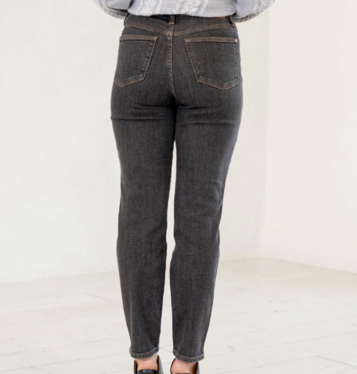 Plus Size Judy Blue MidRise Slim Fit