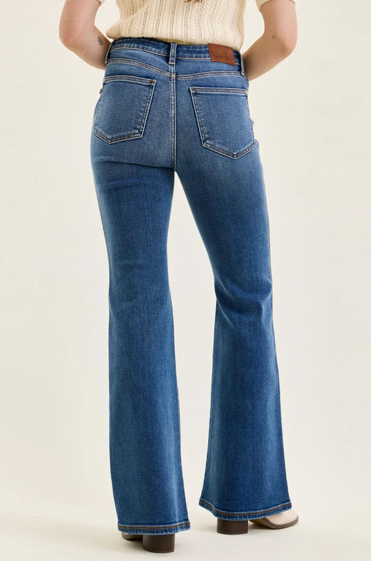 Plus Size Judy Blue High Waist Charlotte Flare Medium Wash Soft Tide