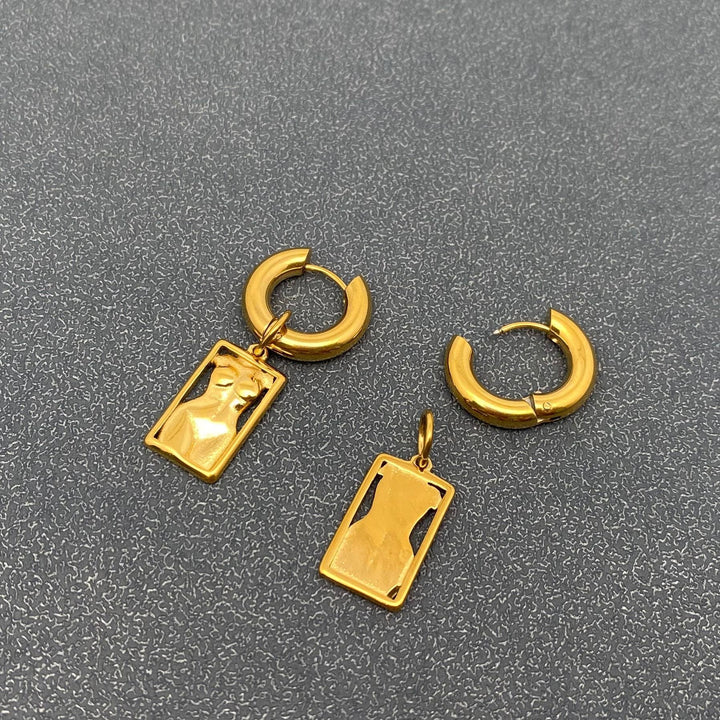 Mio Queena - 18K Gold Plated SS Women Body Cahrm Huggie Earrings - FGS