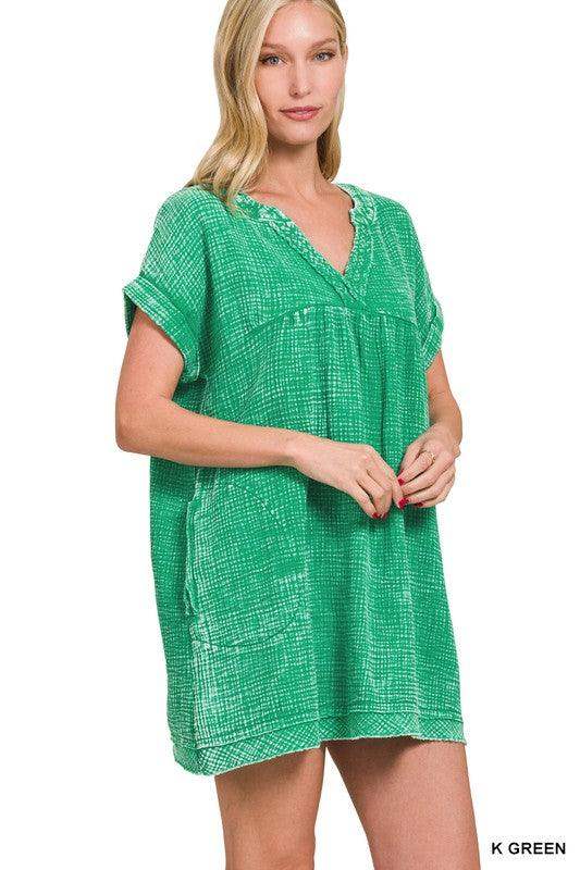 all natural cotton double gauze dress in green with pockets