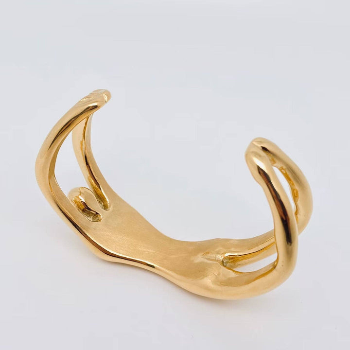 Mio Queena - Woman Body 18K Gold Plated Stainless Steel Cuff Bangle - FGS