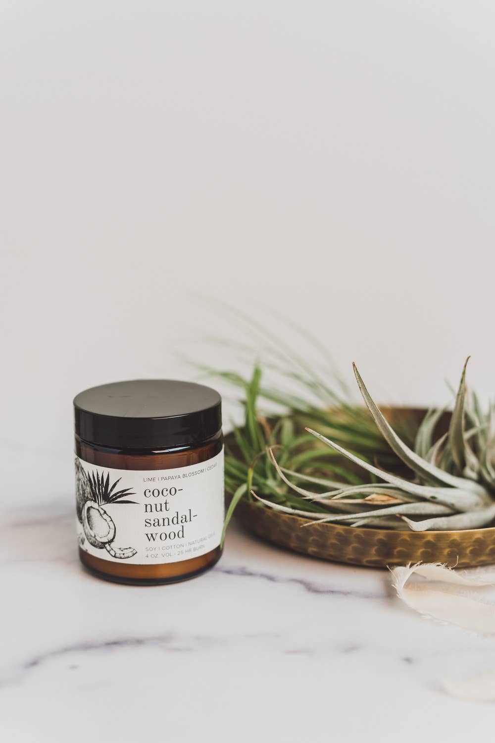 Broken Top Brands - Coconut Sandalwood - 9 oz Soy Candle - Esme and Elodie
