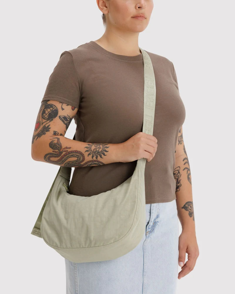 BAGGU - Nylon Medium Crescent Bag in Celadon