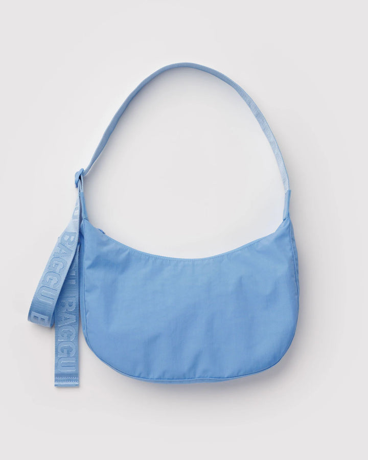 Baggu- Medium Crescent Bag in Piscine