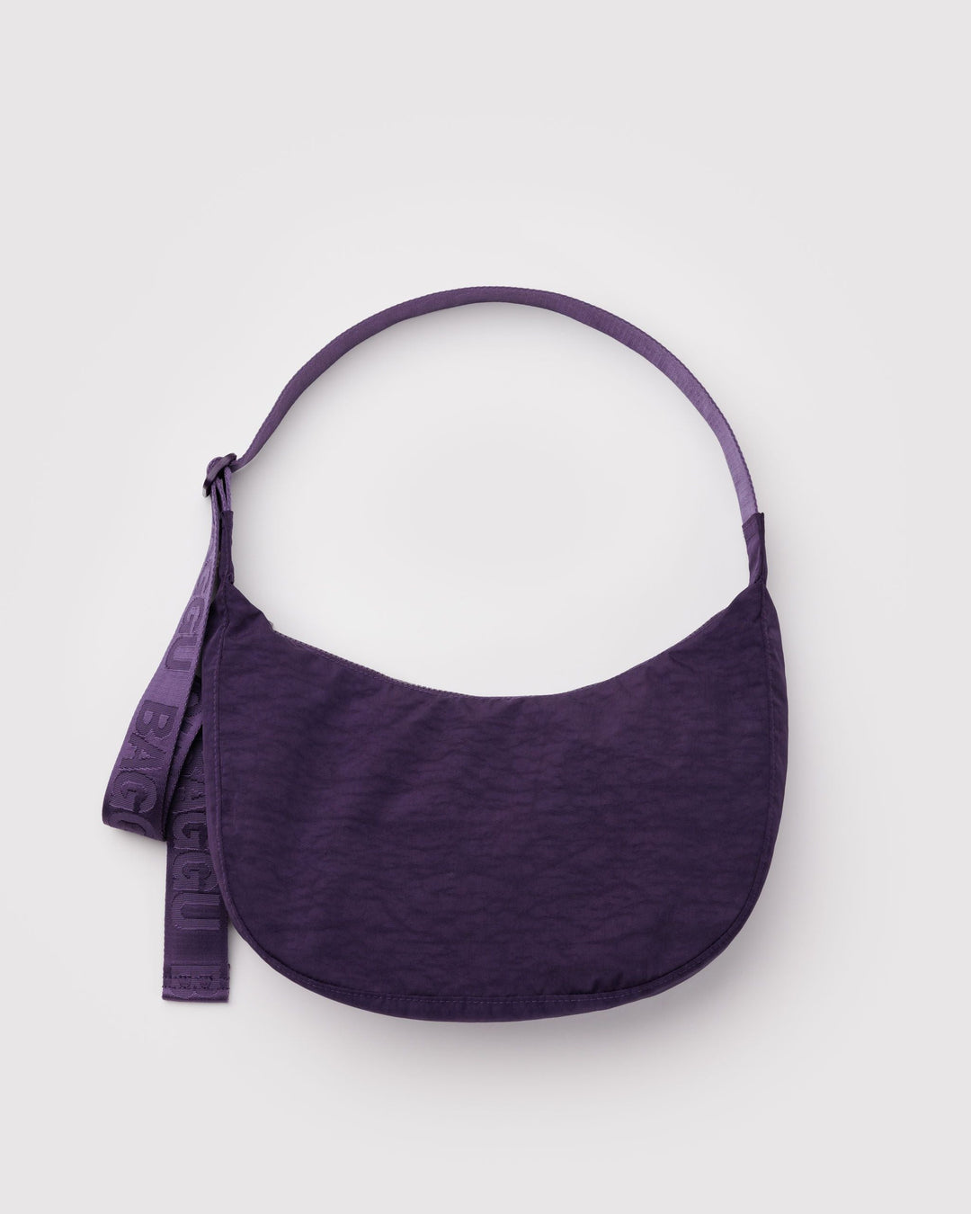 Baggu- Medium Crescent Bag in Fig