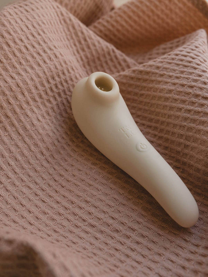 The Natural Love Company - Jasmine | Clitoral Sucking Vibrator