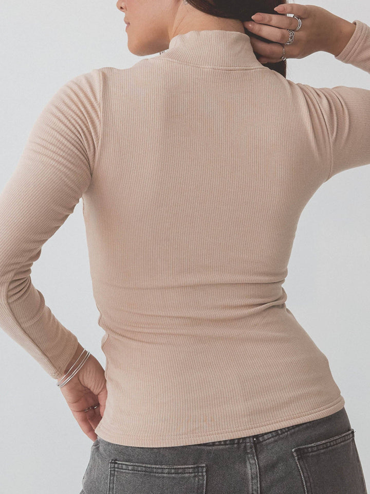 Klassy - Ribbed Turtleneck Long Sleeve: Black / 2XL