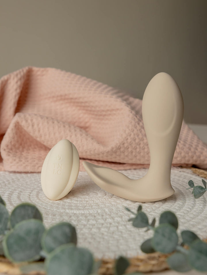 The Natural Love Company -Comfrey Hands-free Wearable Dual Action Vibrator