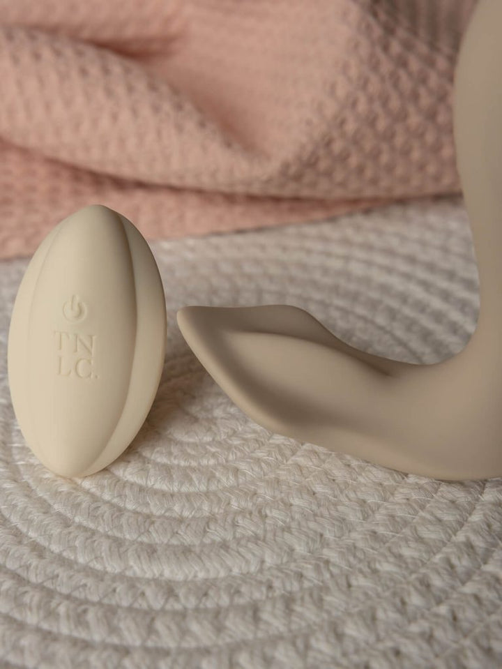 The Natural Love Company -Comfrey Hands-free Wearable Dual Action Vibrator