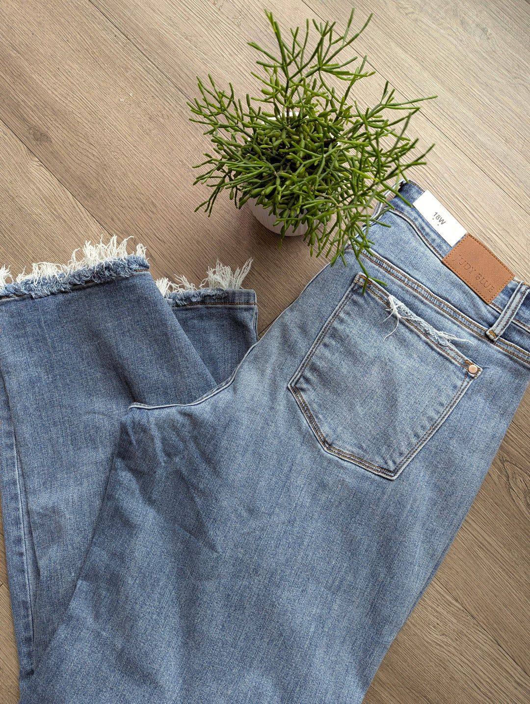 back view wide leg judy blue jeans 