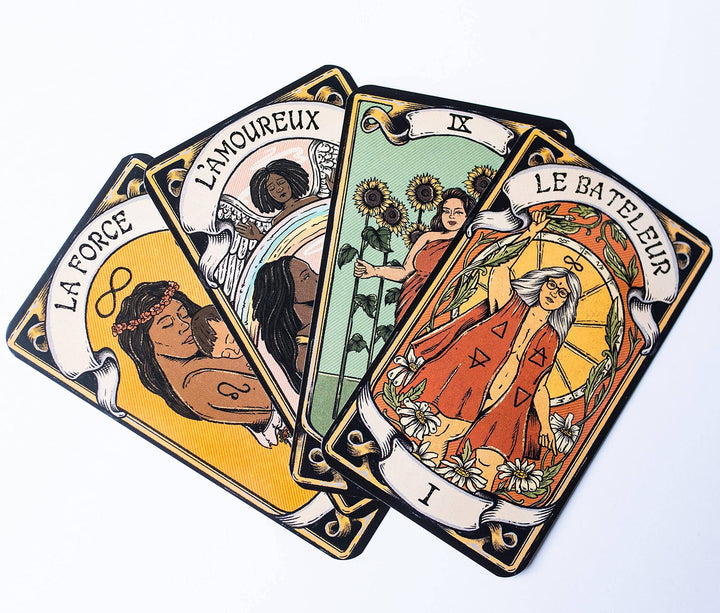 Microcosm Publishing & Distribution - Sacred Sisterhood Tarot: Deck and Guidebook for Fierce Women - Esme and Elodie