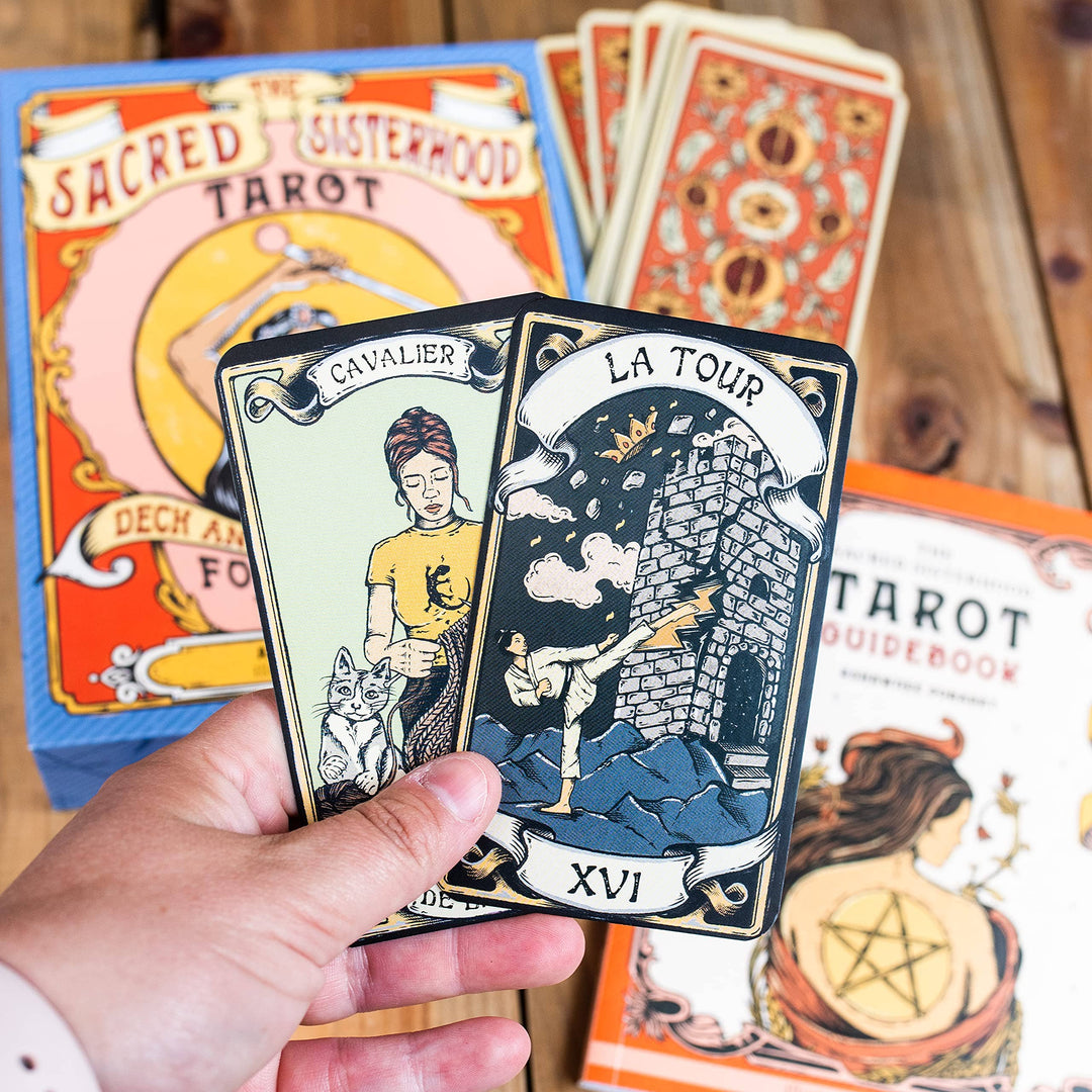Microcosm Publishing & Distribution - Sacred Sisterhood Tarot: Deck and Guidebook for Fierce Women - Esme and Elodie