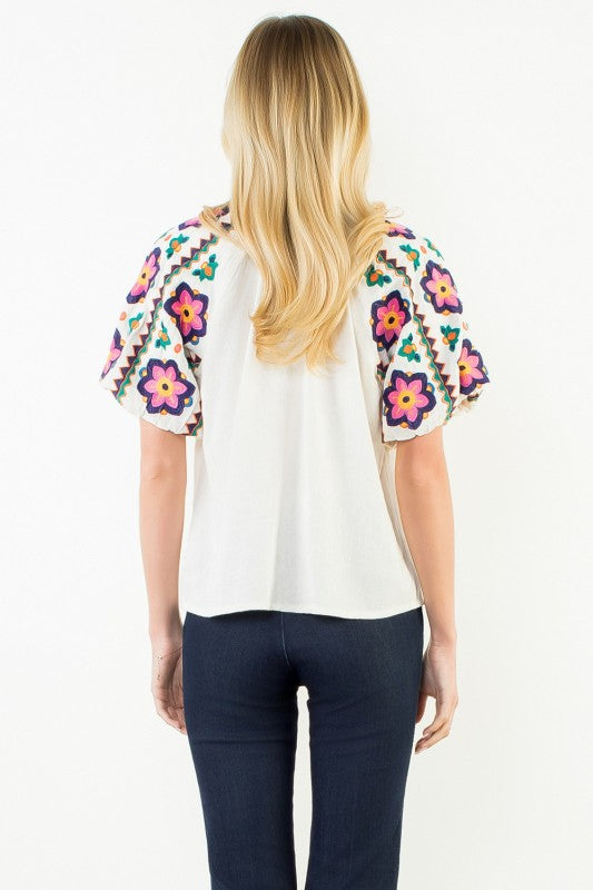 XL Collection- Embroidered Puff Sleeve Top
