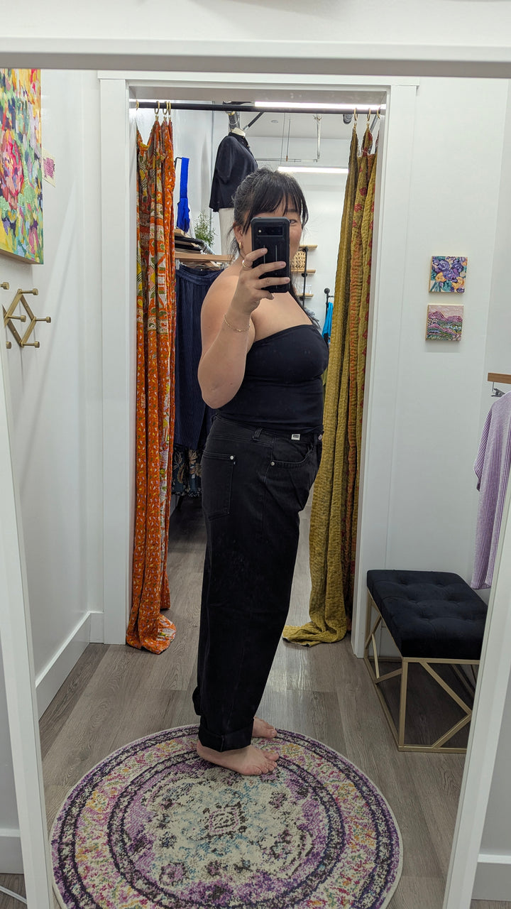 Plus Size Judy Blue Black Marlow Arc Leg Barrel Jeans
