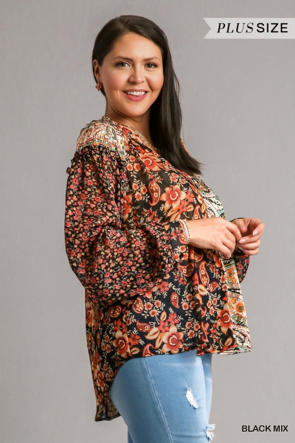 Umgee Plus Size Paisley/Floral Top