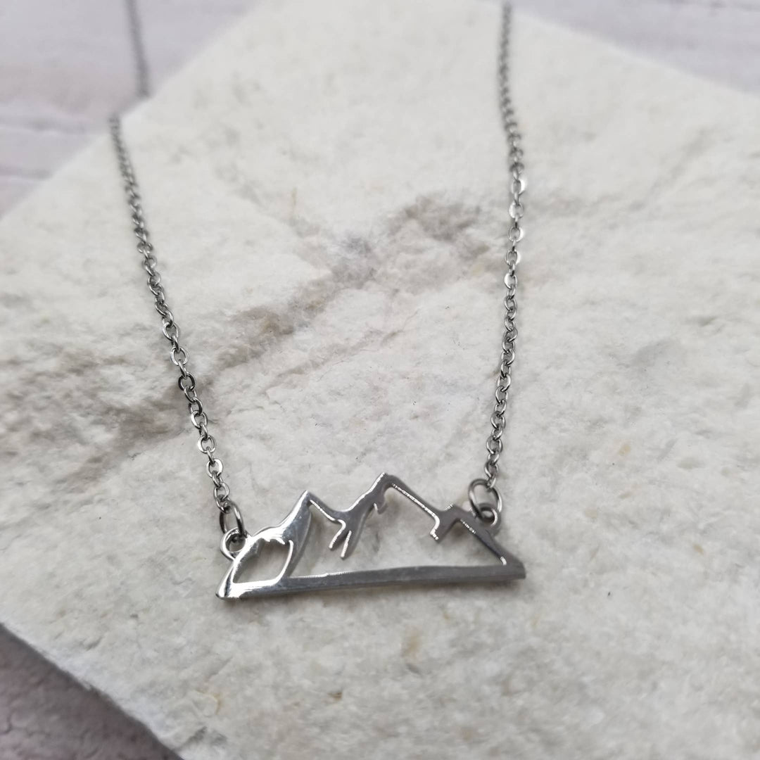 Mountain Cutout Necklace Silver