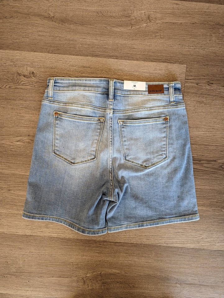Womens Judy Blue Light denim non-distressed shorts