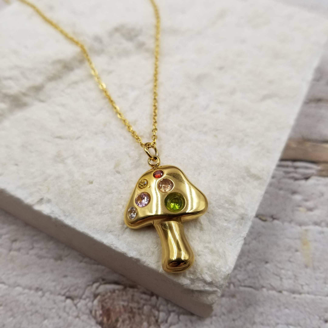 Treasure Wholesale - Lucky Mushroom Necklace